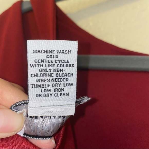 Carmen Marc Valvo Dark Red Midi Dress - Picture 9 of 16